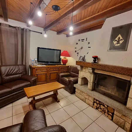 Le Du Saladou- Cantal Semesterbostad *