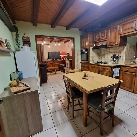 Le Du Saladou- Cantal Semesterbostad *