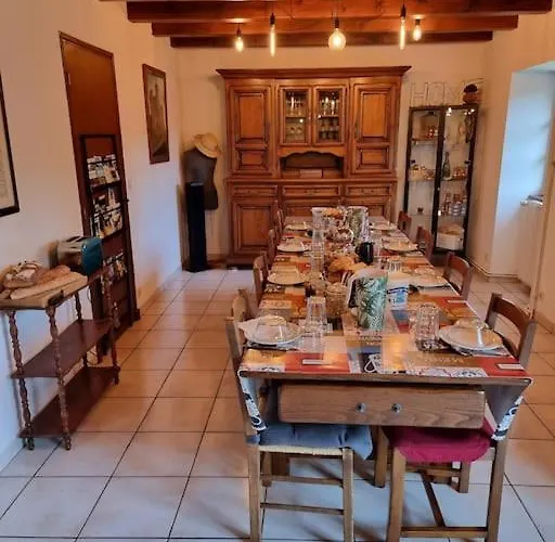 Le Du Saladou- Cantal Nyaraló *