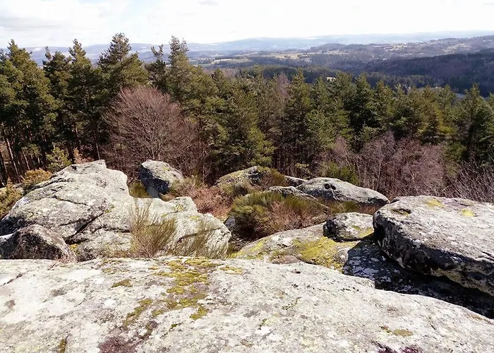 Le Du Saladou- Cantal Nyaraló